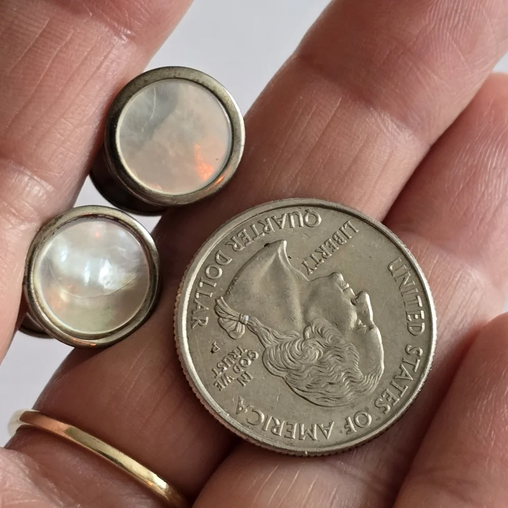 Vintage cuff links silver tone white mother of pearl shell inlay Silver snap